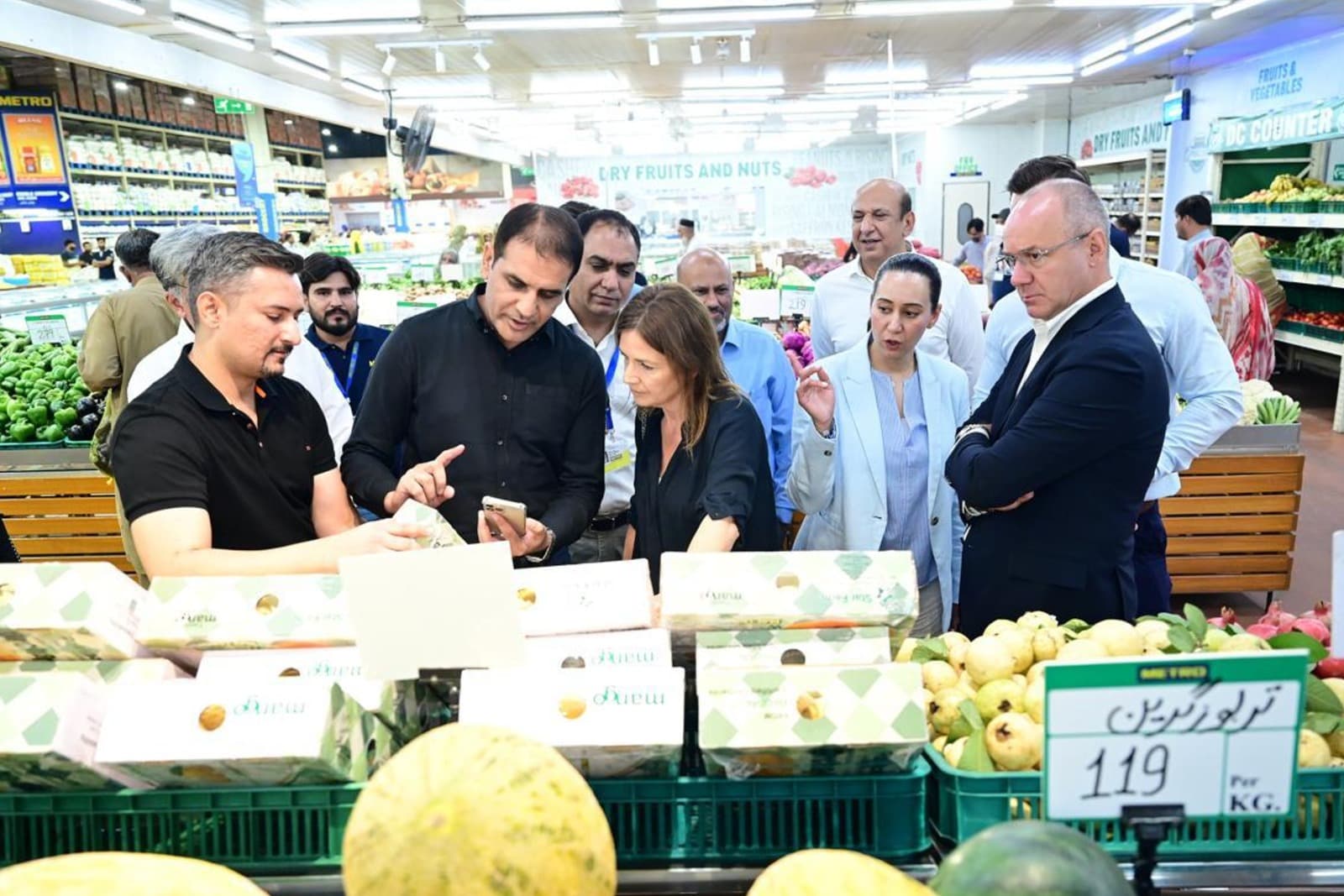 Live Demonstration of Mango Traceability by Star Farm Pakistan